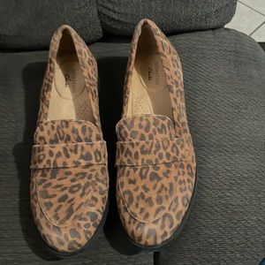 Clarks leopard print loafers size 8 women. Brand new, never used.